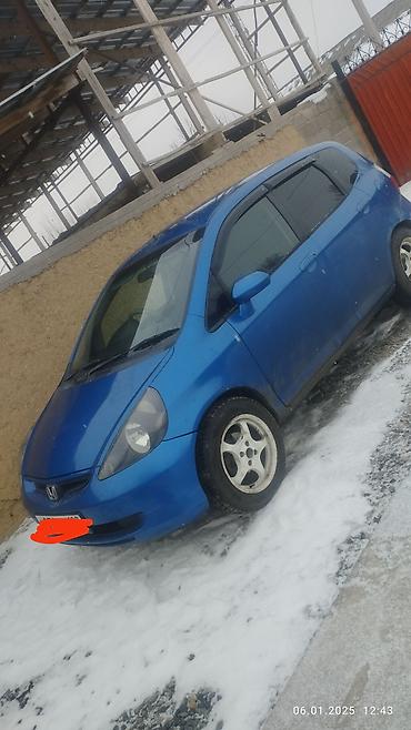 w211 e270: Honda Fit: 2003 г., 1.3 л, Автомат, Бензин, Хэтчбэк — 2