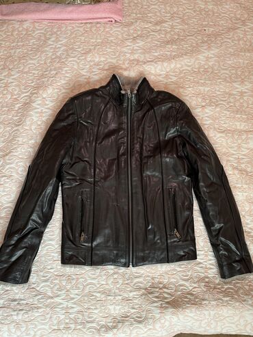 мужская кожанная куртка: Куртка S (EU 36), цвет - Черный