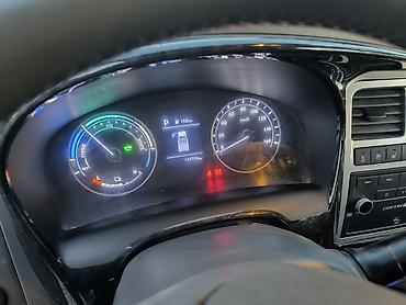 green line: Hyundai Porter II Electric — 1