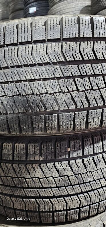 авто до 200000 сом: Шины 245 / 45 / R 18, Зима, Б/у, Пара, Легковые, Япония, Bridgestone