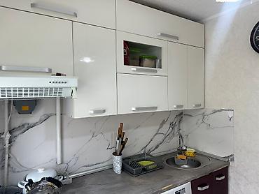 Продажа квартир: 3 комнаты, 58 м², 11 мкр 104 серия, 1 этаж, Косметический ремонт — 5