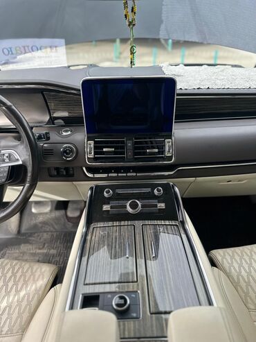 Lincoln: Lincoln Navigator: 2019 г., 3.5 л, Типтроник, Бензин, Внедорожник — 13