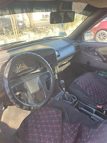 pass: Volkswagen Passat: 1991 г., 1.8 л, Механика, Бензин, Седан — 5