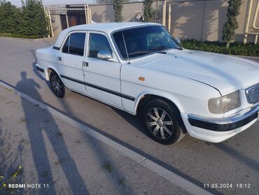 QAZ: QAZ 3110 Volga: 2.4 l | 1999 il Sedan