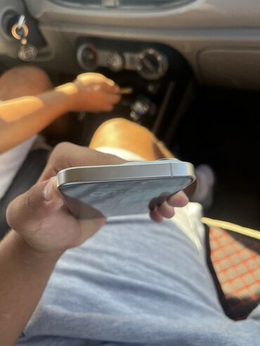 переходник для макбука: IPhone 15 Pro, 256 ГБ, Белый