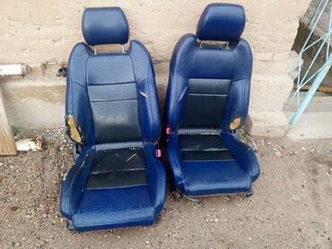 Другие автозапчасти: Продаю сидение от Субару б4 седан перед и зад ещё боковые стопки