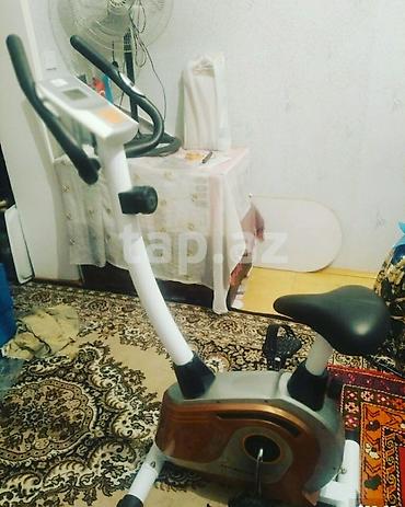 velo canta: Velotrenajor veloxizek trenajorlari hamisi ela veziyyetde islek — 1