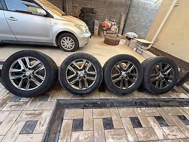Колеса в сборе 275 / 55 / R 20, Всесезонная, Б/у, Комплект, Внедорожные (АТ/МТ), отверстий - 5