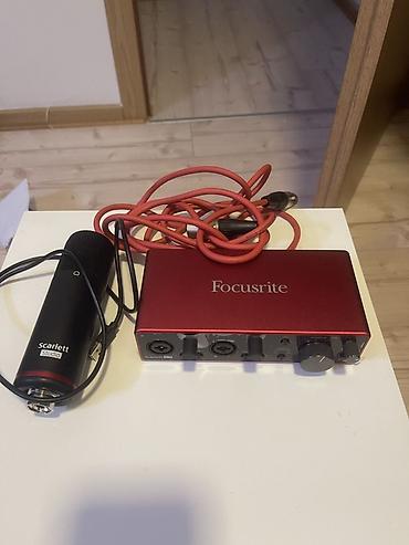 Focusrite Scarlett 2i2 USB audio interfejs + kondenzatorski mikrofon