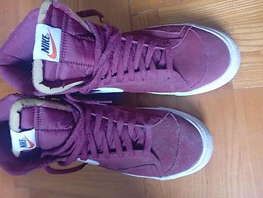 premiata patike: Nike Blazer Mid – bordo patike - Model: Nike Blazer Mid (visoki kroj) — 1