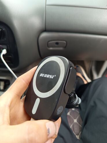 купить переходник usb на type c: Продается держатель для телефона айфонов в машине не упадет так же он