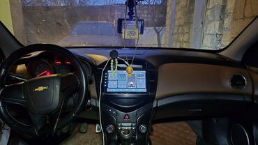 Chevrolet: Chevrolet Cruze: 1.6 l | 2010 il 260000 km Sedan — 12