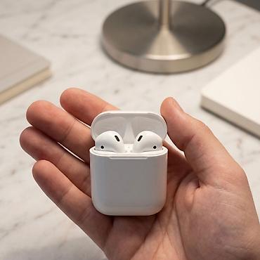 ipad min 5: •	AirPods 2, orijinal 	•	Az istifadə olunub, problemsiz 	•	Səsi və — 1