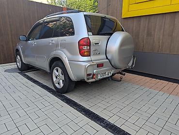 4 vd: Toyota RAV4: 2003 г., 2 л, Механика, Бензин, Кроссовер — 2