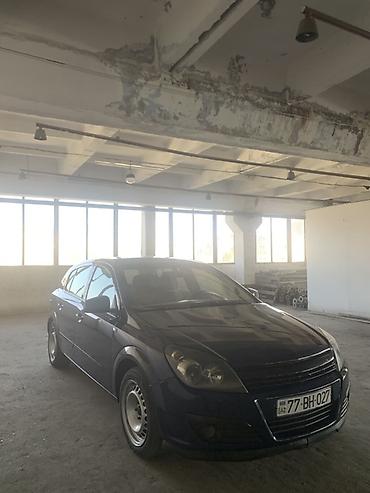 Opel Astra H hatchback - Kuzov: 5 qapılı hatchback, tünd mavi rəng -