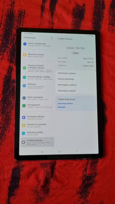 Tableti: Tablet veliki 10.5 inca,kao nov sve radi ima za sim karticu,vrhunska — 12