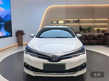 Toyota: Toyota Corolla: 2020 г., 1.8 л, Вариатор, Гибрид, Седан — 1