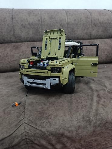 спортивный тренажер: Конструктор внедорожника (аналог Land Rover 4x4) из серии Technic — 1