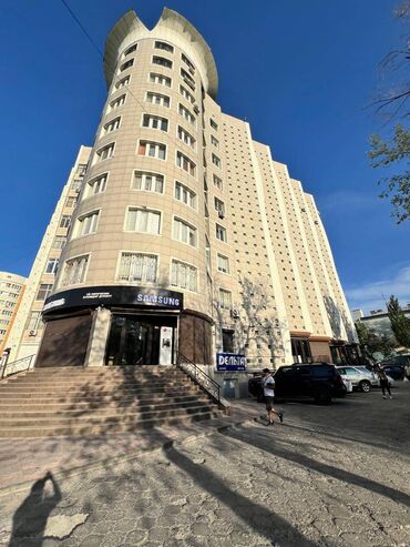 контейнер магазине: 🏢 Сдам в аренду помещение 150 м² — $3000+ депозит 📍 ул. Советская —