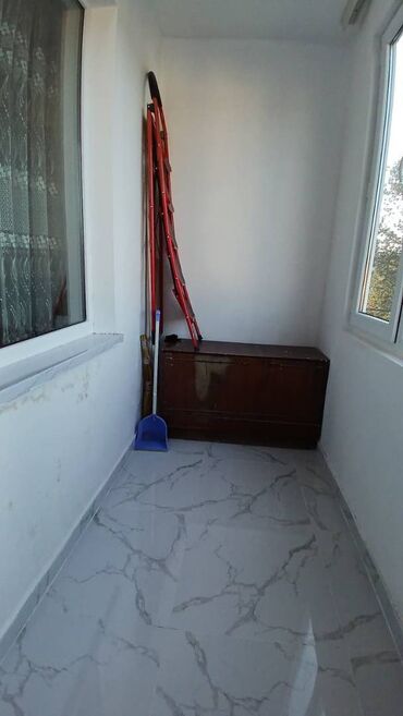 Uzunmüddətli kirayə mənzillər: Memar Əcəmi metrosu, 3-cü MKR, Alı Mustafayev küç, 5/ mərtəbənin,4-cü — 8