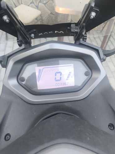 Ötürücü qutuların detalları: Skuter/motor velosiped üçün elektron panel və ön şüşə (windscreen)