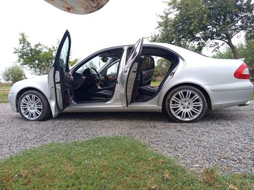 mersedes 4 goz: Mercedes-Benz E 350: 3.2 л | 2002 г. Седан