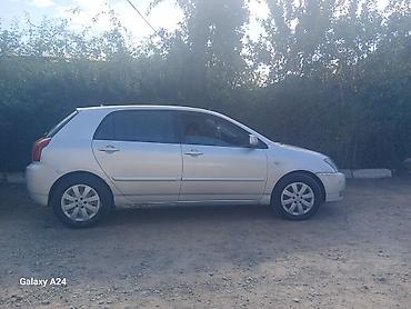 Toyota: Toyota Corolla: 2004 г., Механика, Бензин, Хэтчбэк — 3