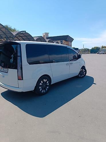 хендэ стария: Hyundai Staria: 2022 г., 3.5 л, Автомат, Газ, Минивэн — 2
