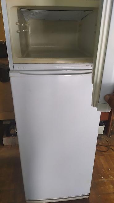 buds 2: Indesit iki bölməli soyuducu - Üst hissədə dondurucu, alt hissədə — 2