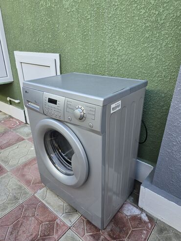 Стиральная машина LG, 5 кг, Автомат, Без сушки, Нет кредита
