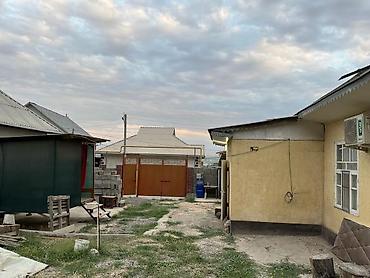 Sale of cottages and houses: Продаётся дом с участком 6 соток. Планировка: 4 комнаты +, кухня — 5