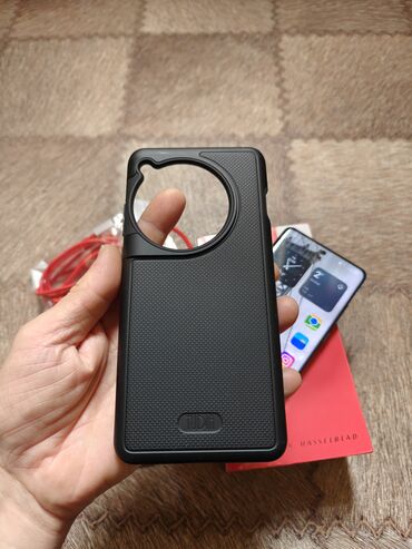 OnePlus: OnePlus 12, Б/у, 256 ГБ, цвет - Черный, 2 SIM — 10