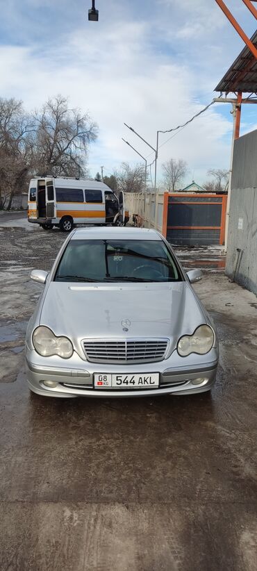 mercedes benz e 350: Продаю машину