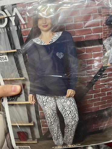 Комплекты: Комплект, Чулки, Пеньюар, Топ, Шортики, Высокая талия, С кружевом, Со стразами — 32