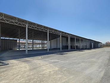 Аренда складов и мастерских: Сдаю угловой ангар на рынке Караван. размеры 90квадрат (длина 15м — 9