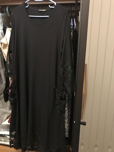 женские платья из микромасла: Qara midi paltar – Queen Moda - Rəng: klassik qara - Model: sərbəst