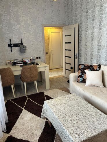 Mənzil kirayələyirəm: 3 otaqlı, 90 kv. m — 8