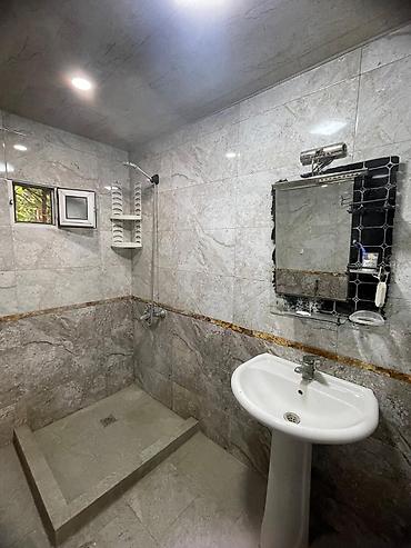xirdalanda ev: Kirayə verilir: 3otaqlı və böyük mətbəx studio olan ayrıca həyət evi — 8
