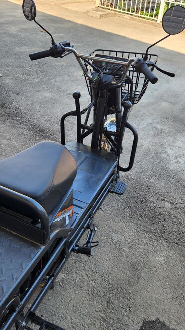 Другой электротранспорт: Электро скутер с большой грузовой платформой, груз до 400 кг. Мотор — 9