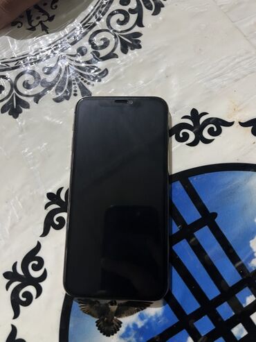 купить игровой ноутбук бу: IPhone 11 Pro, Б/у, 64 ГБ, Золотой, Зарядное устройство, Чехол, 74 %