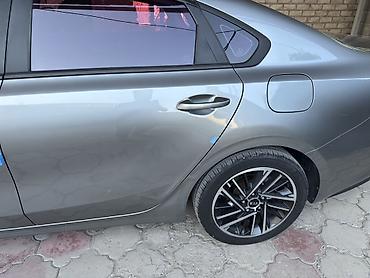 дешевые машины: Kia K3: 2019 г., 1.6 л, Вариатор, Бензин, Седан — 6