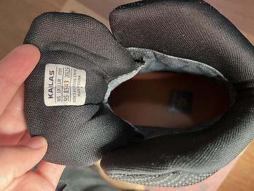 Ботинки: Модель МТ5 Рассчитана на восхождения до 6000м по обычным(не — 7