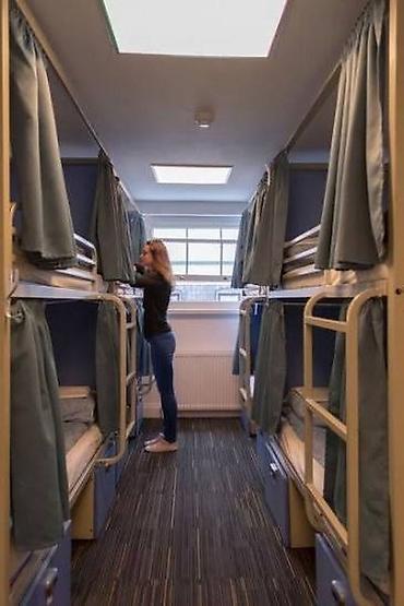 arenda otaq: Hostel tipli yataqxana otağı – çarpayı kapsulları Qonaqlar üçün — 1