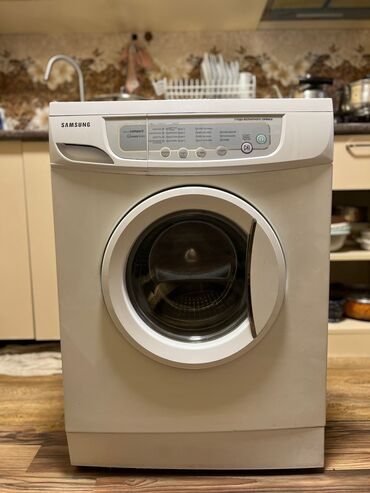 Paltaryuyan maşınlar: Samsung paltaryuyan satılır 50 manata.Təmirə ehtiyacı var Əlaqə — 1