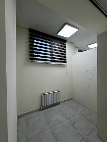 кну: Сдаю Офисный кабинет: 85 м², В жилом комплексе, С ремонтом, Первая линия, С отдельным входом, С отдельным санузлом — 4