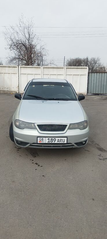 Daewoo: Daewoo Nexia: 2011 г., 1.6 л, Механика, Бензин, Седан