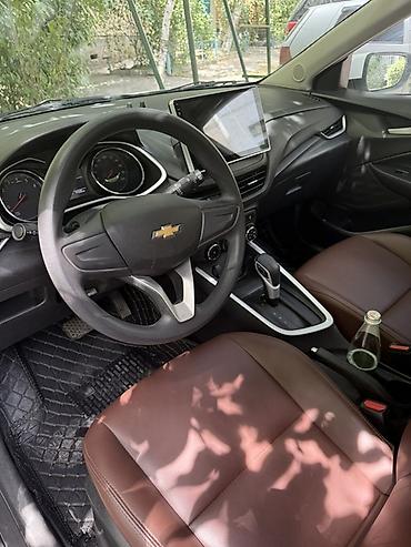 обмен спарк: Chevrolet Onix: 2020 г., 1 л, Автомат, Бензин, Седан — 2