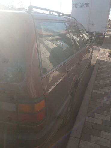 Volkswagen: Volkswagen Passat Variant (universal kuzov) - Kuzov: universal, 5 — 5