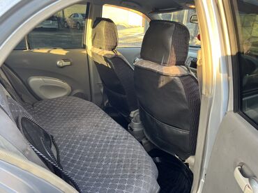 Nissan: Nissan March: 2003 г., 1.2 л, Автомат, Бензин, Хэтчбэк — 9