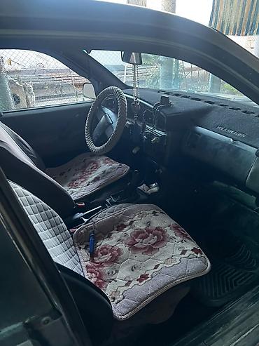 fit 2008: Volkswagen Passat: 1990 г., Механика, Седан — 4